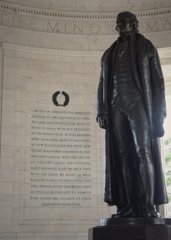 The Jefferson Monument in washington DC, washington, washington dc, washington dc travel, dc travel, dc blog, washington dc blog, dc travel blog, washington dc travel blog, what to see in dc, things to see in dc, dc travel photography, washington dc travel photography, memorials and monuments, washington dc monuments, dc monuments, jefferson, thomas jefferson, thomas jefferson memorial, jefferson memorial,