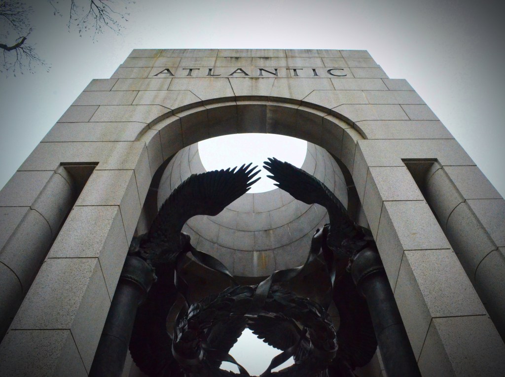 washington, washington dc, washington dc travel, dc travel, dc blog, washington dc blog, dc travel blog, washington dc travel blog, what to see in dc, things to see in dc, dc travel photography, washington dc travel photography, memorials and monuments, washington dc monuments, dc monuments, world war ii monument, world war ii, world war 2, world war 2 monument, world war ii memorial dc, world war 2 memorial dc,