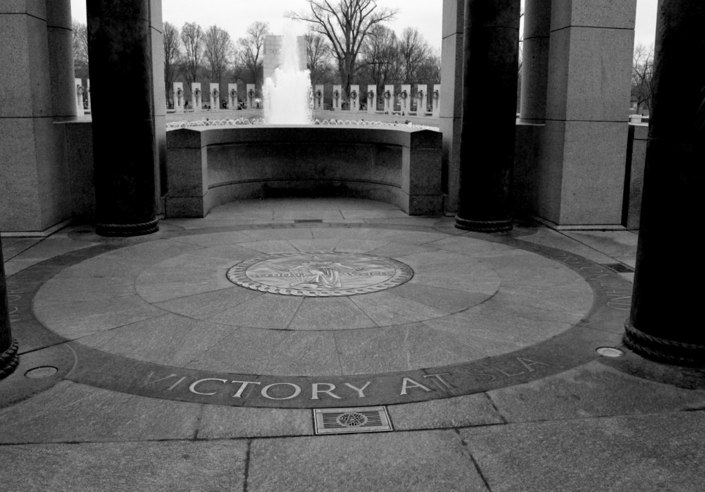 washington, washington dc, washington dc travel, dc travel, dc blog, washington dc blog, dc travel blog, washington dc travel blog, what to see in dc, things to see in dc, dc travel photography, washington dc travel photography, memorials and monuments, washington dc monuments, dc monuments, world war ii monument, world war ii, world war 2, world war 2 monument, world war ii memorial dc, world war 2 memorial dc,