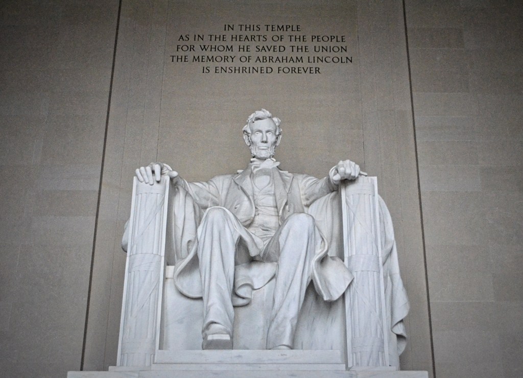 washington, washington dc, washington dc travel, dc travel, dc blog, washington dc blog, dc travel blog, washington dc travel blog, what to see in dc, things to see in dc, dc travel photography, washington dc travel photography, memorials and monuments, washington dc monuments, dc monuments, lincoln memorial, lincoln monument, lincoln memorial dc, lincoln memorial washington dc, abraham lincoln, lincoln,