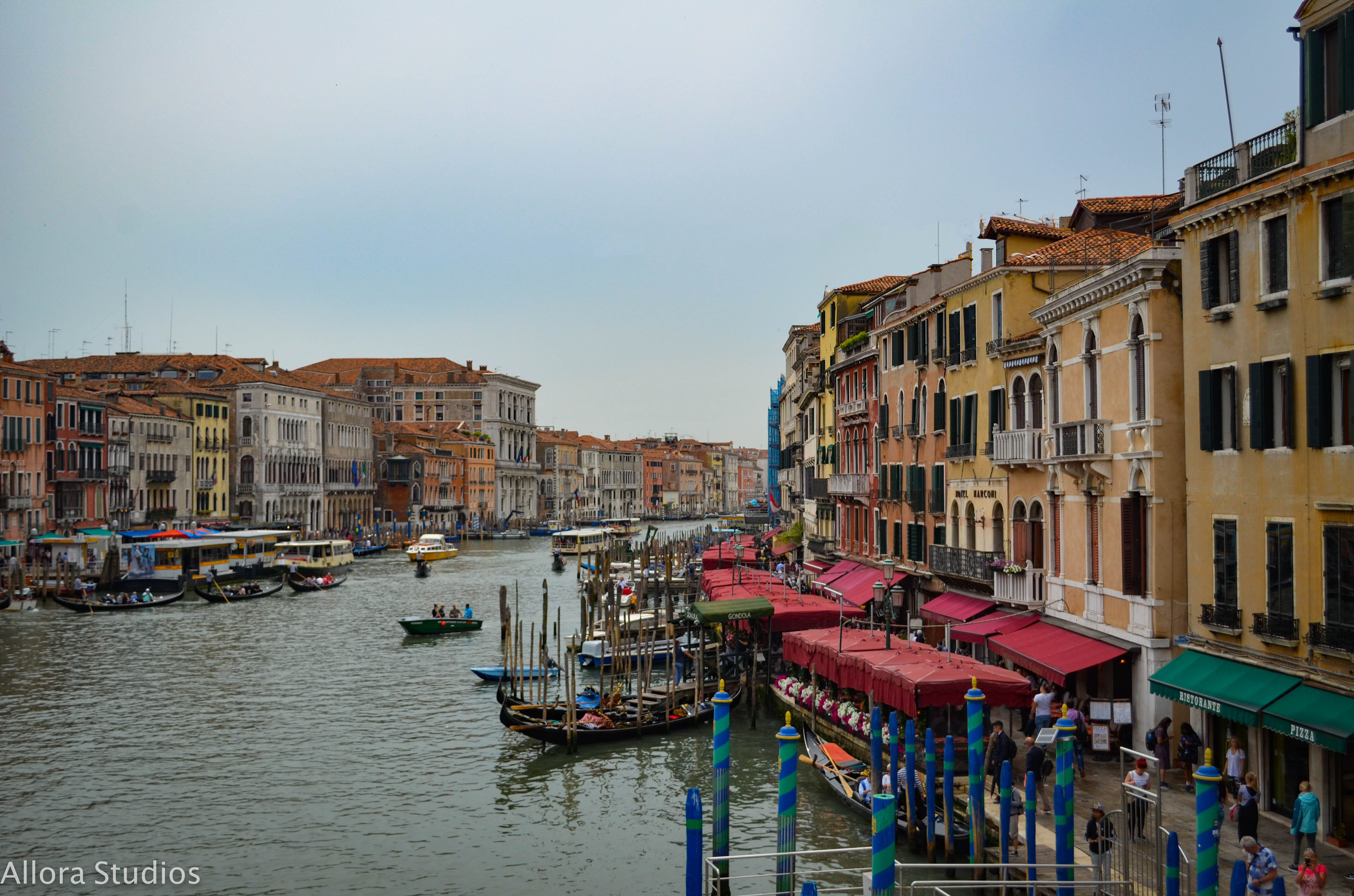 venice scene, venezia, venice photography, italy, italia, italian photography, italy photography, travel photographer, travel photography, atlanta photographer, atlanta photography, street photography, travel street photography, street photographer, venice street photography, photography, photographer, venice pictures, venice scenery, venice images,